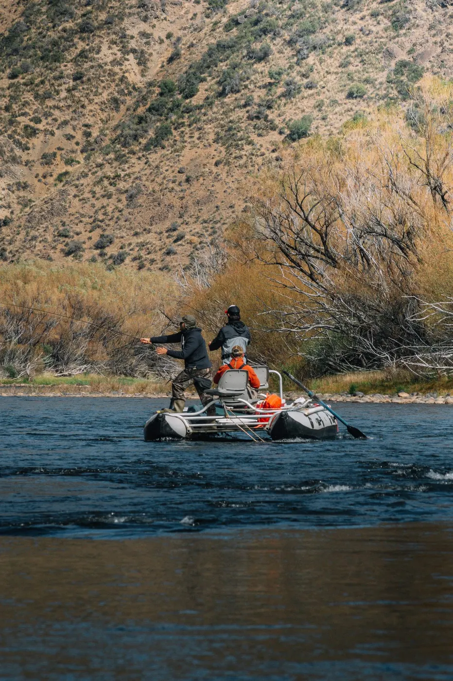 Drift Boat Navigation on Rio Rahue